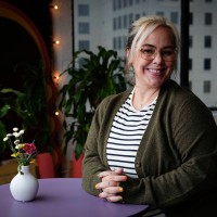 Jennifer Pool Email & Phone Number