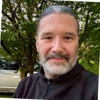 Patrick Schücker Email