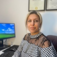 Alliant Human Capital Employee Vida Khademi's profile photo