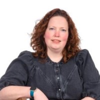 Astrid Bakker Email