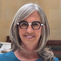 Kelly Steele Email & Phone Number