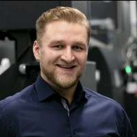 Andreas Pfeffer Email