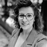 Cynthia Capelle Email