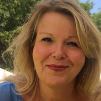 Eileen Cush Email & Phone Number