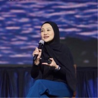 Fara Abdullah Email