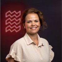 Kim Hoeks Email