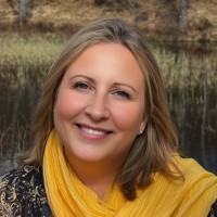Justine Hofland Email & Phone Number