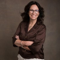 Natascha van der Gaag Email