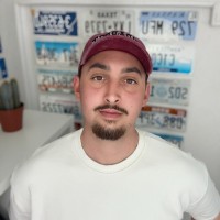 Veza Digital Employee Julian Galluzzo's profile photo