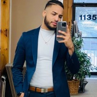 Performance Adjusting Employee Hector Lopez's profile photo