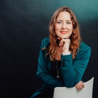 Jasmin Wolf Email & Phone Number