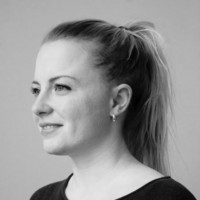 Anna Hütz Email