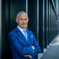 Andreas-R. Herzog Email