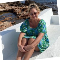 Maxine Ryl Email