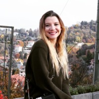 14 Employee Maria Bosch's profile photo