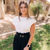 Carlee Davis Email & Phone Number