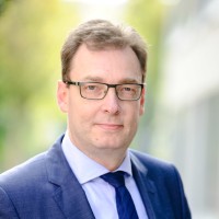 Jürgen Hau Email