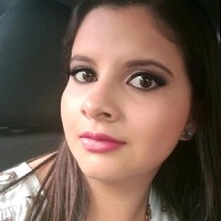 Adriana Flores's profile photo