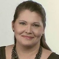 Julia Hefner Email & Phone Number