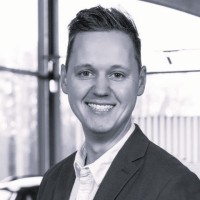 Simon Hellenthal-Sikon Email