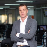 Chris Pothakos Email