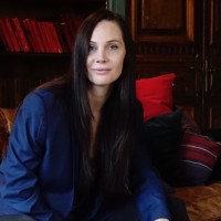 Yana Vedernikova Email