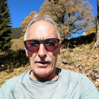 Bernhard Stucki Email