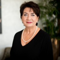 Cadence Insurance Employee Dialma Young's profile photo