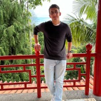 Find & Order Employee Hugo Araújo's profile photo