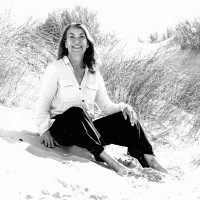 Diana Bont Email & Phone Number