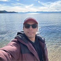 Santiago Gomez Email