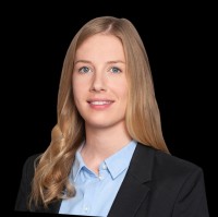Leonie Becker Email