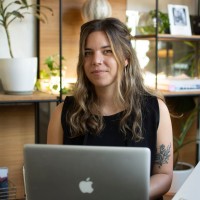 Inés de Sautu Email