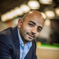 E-mail e número de telefone de Larbi Belrhiti