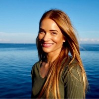 Michelle Hendrix Email & Phone Number