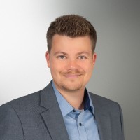 Julian Vögt Email