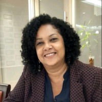 Vilma Barros Email