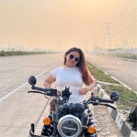 Roshni Jethwa Email