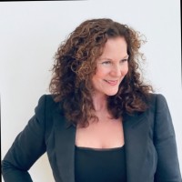 CIIC PR Employee Carolyn Izzo's profile photo