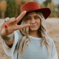 Amanda Bohl Email & Phone Number