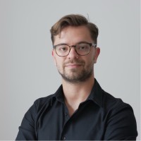Luka Legac Email