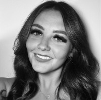 Superior Group Employee Carly Dean's profile photo