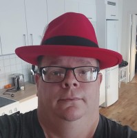 Tobias Stäring Email