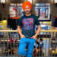 Best Buy Employee Inderveer Singh's profile photo