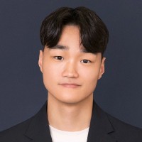 트레드링스 Employee San Lee's profile photo