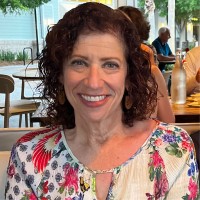 Amy Renshaw Email & Phone Number