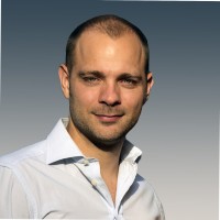 Simone Cacco Email