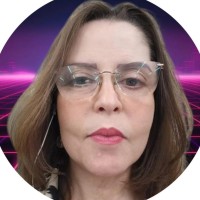 Amigos do Bem Employee Carla Simone Lopes's profile photo