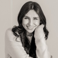 CAIA Cosmetics Employee Juliane Bitter's profile photo