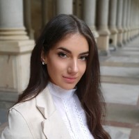Nazli Terzi Email